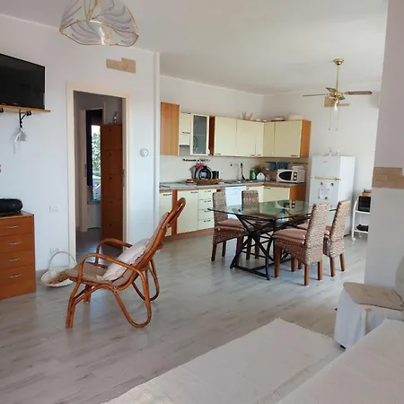 Apartamento Casa Dea72 Capitana